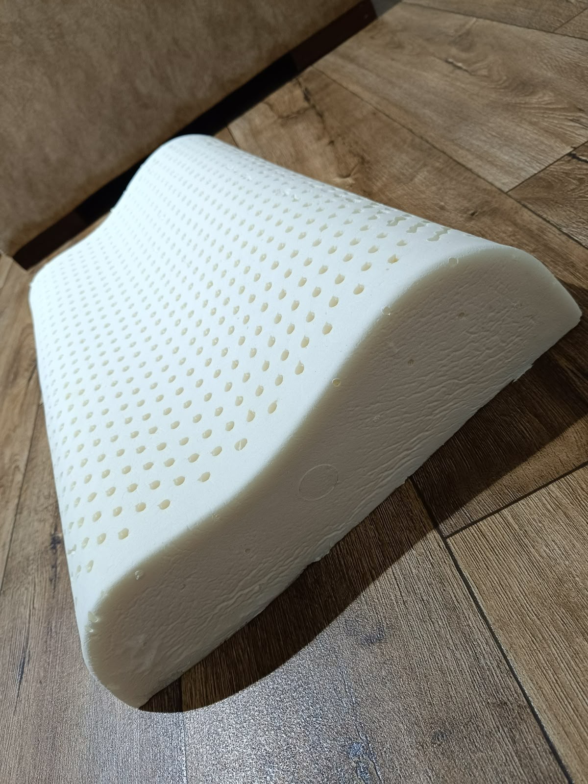 Aiden Natural Latex Pillow